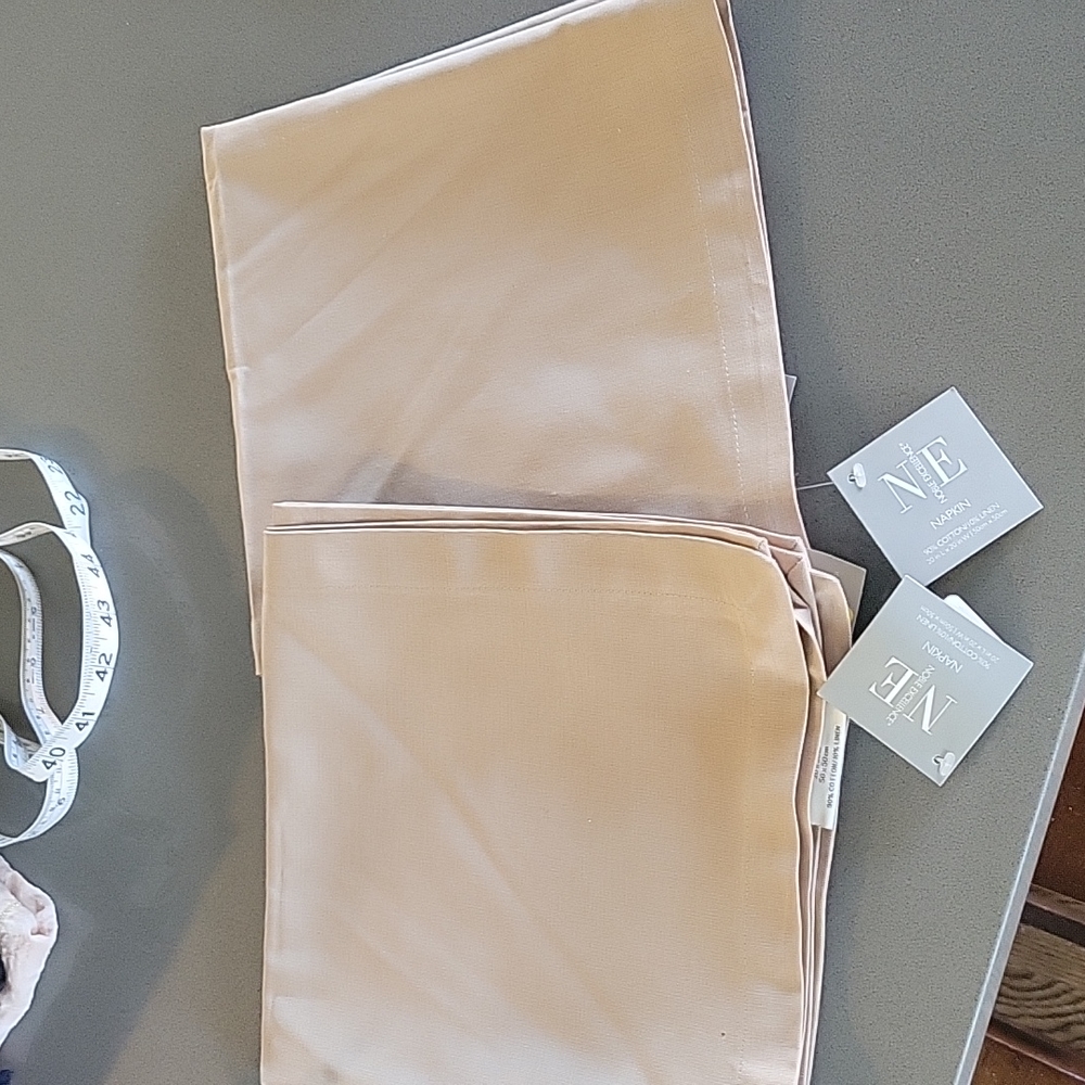 Dillards Noble Excellence tan cotton and linen napkins set of 4